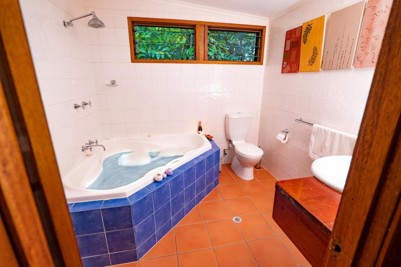 Whispering Valley Cottage Retreat Maleny Exterior photo
